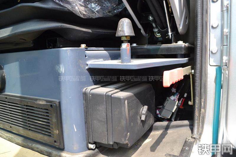 山河智能SWE60N9挖掘机局部