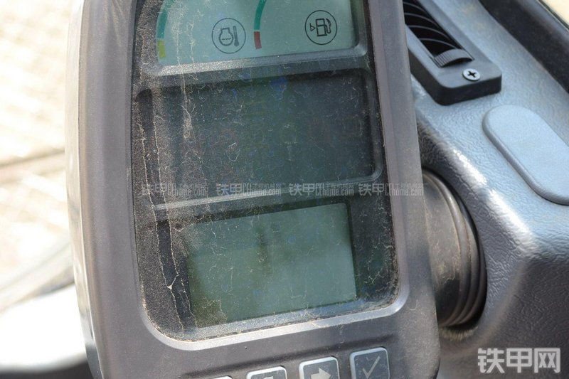 沃尔沃EC240BLC-Prime挖掘机局部