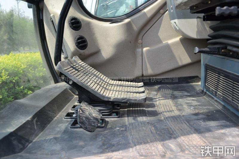 山河智能SWE90N9挖掘机局部