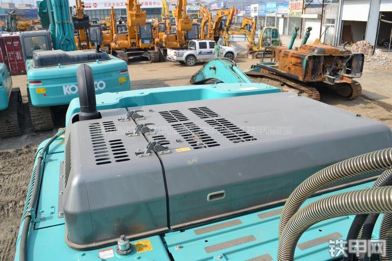 神钢SK480LC-8拆除机加长臂拆除臂局部