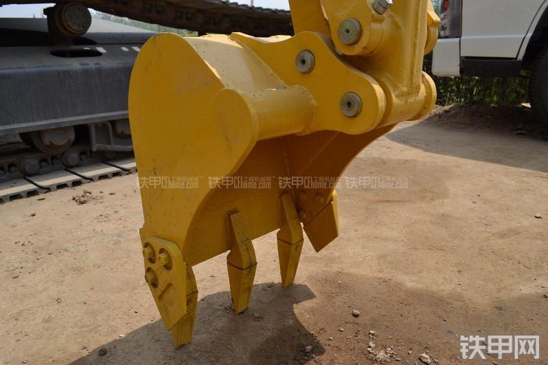 开普KDG15挖掘机局部