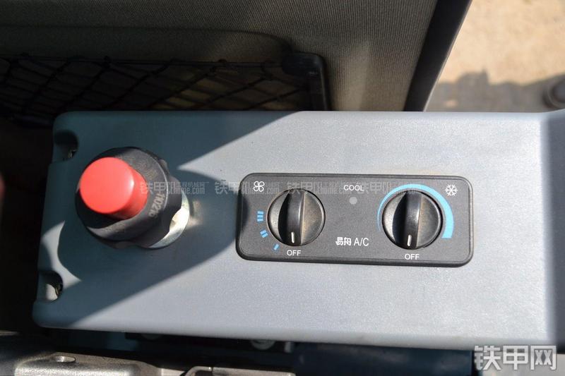 山河智能SWE90N9挖掘机局部