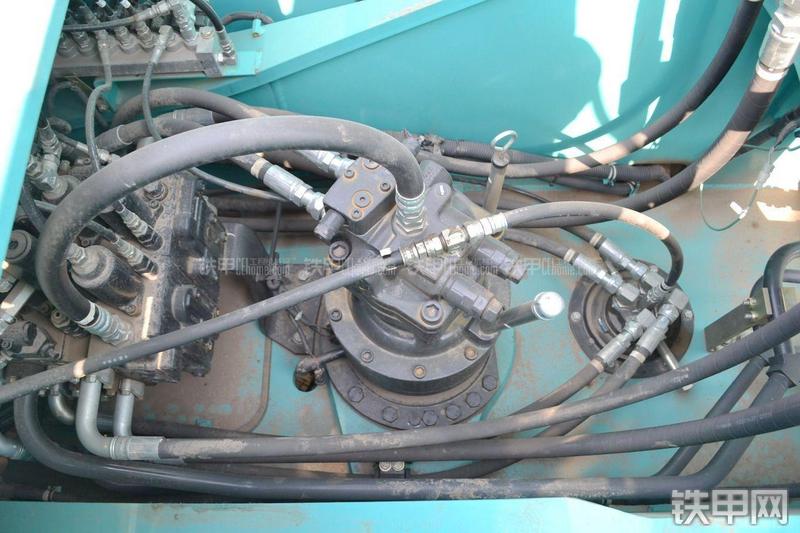 神钢SK210LC-8-domestic挖掘机局部