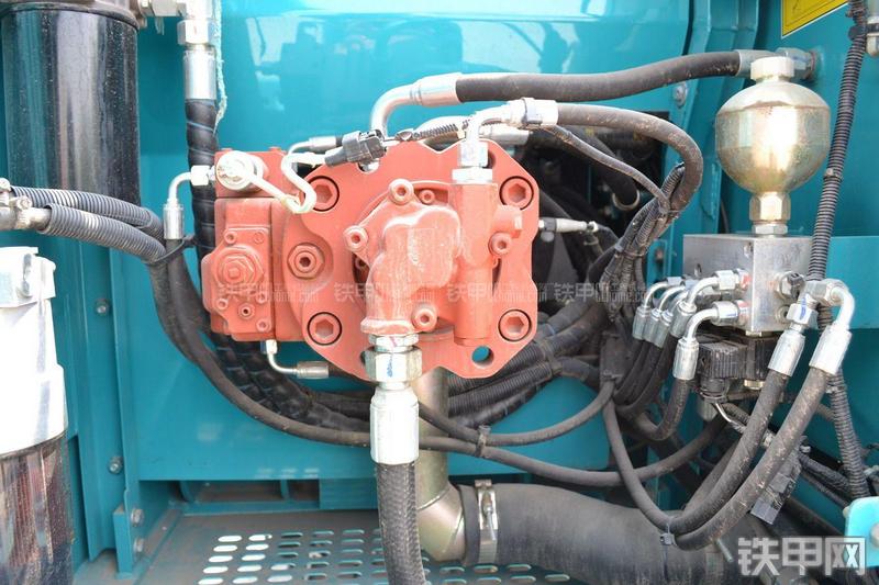 山河智能SWE150LC挖掘机局部