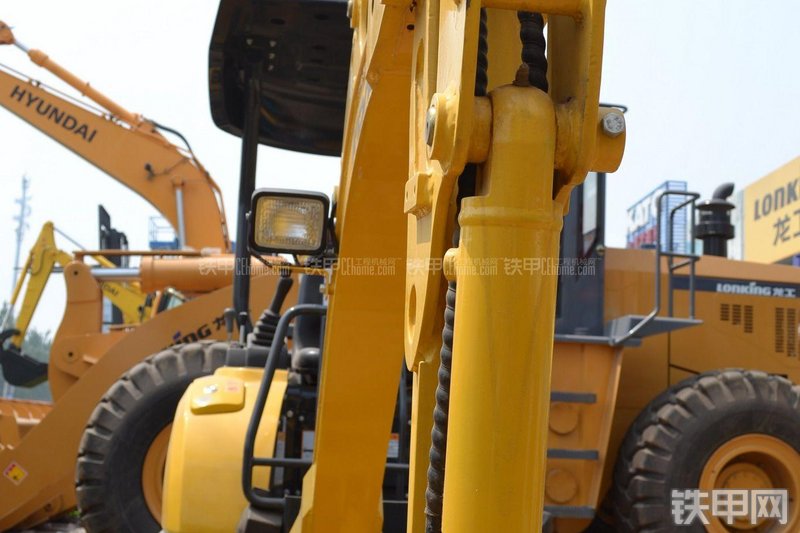 开普KDG15挖掘机局部