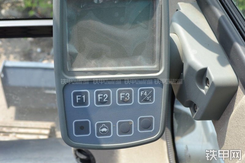 山河智能SWE90N9挖掘机局部