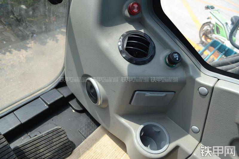 山河智能SWE150LC挖掘机局部