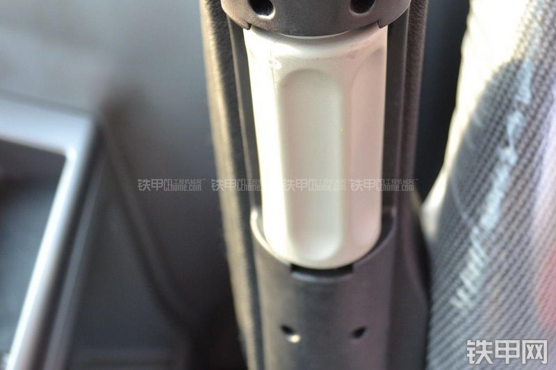 迪万伦DX60挖掘机局部