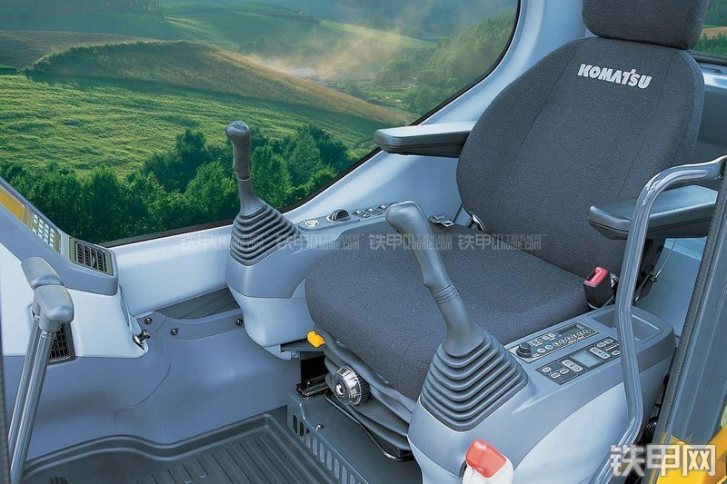 小松PC600-8R挖掘机局部