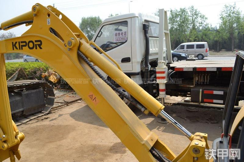 开普KDG15挖掘机局部