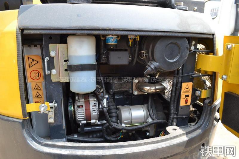 开普KDG15挖掘机局部