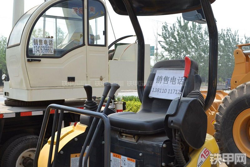 开普KDG15挖掘机局部