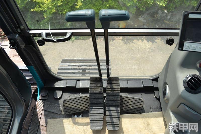 山河智能SWE150LC挖掘机局部