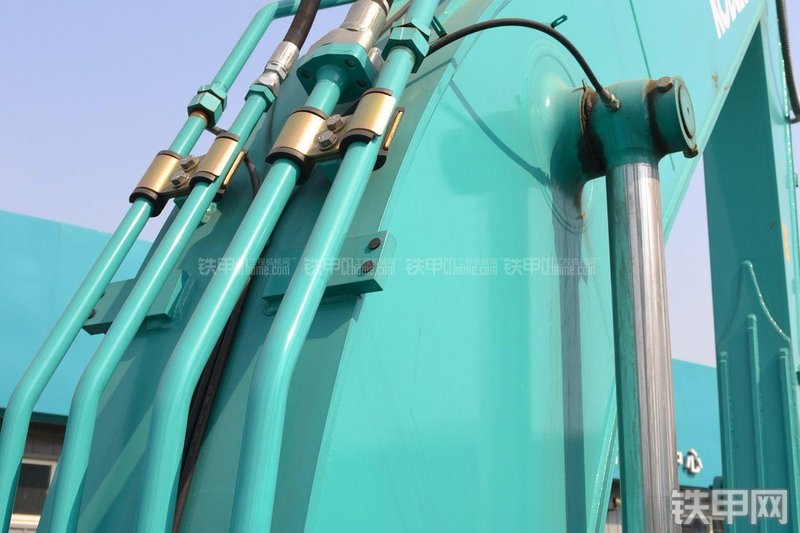 神钢SK210LC-8-domestic挖掘机局部