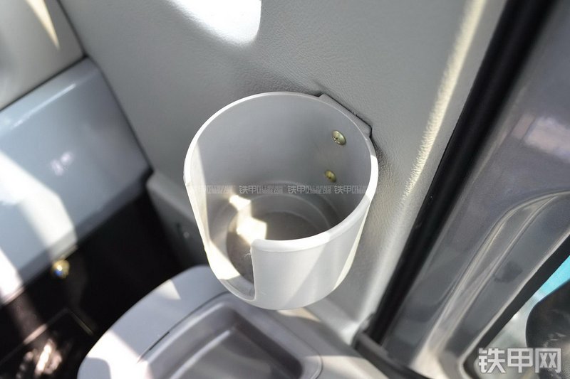 山河智能SWE150LC挖掘机局部