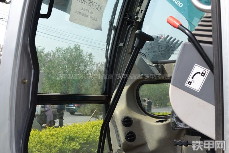 山河智能SWE90N9挖掘机局部