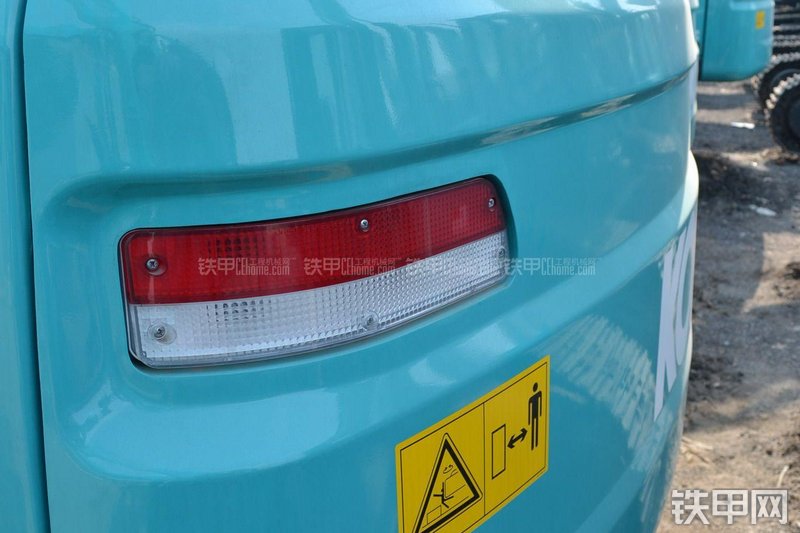 神钢SK210LC-8-domestic挖掘机局部