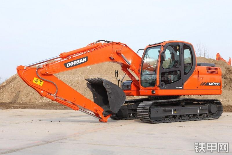 迪万伦DX150LC挖掘机整机外观
