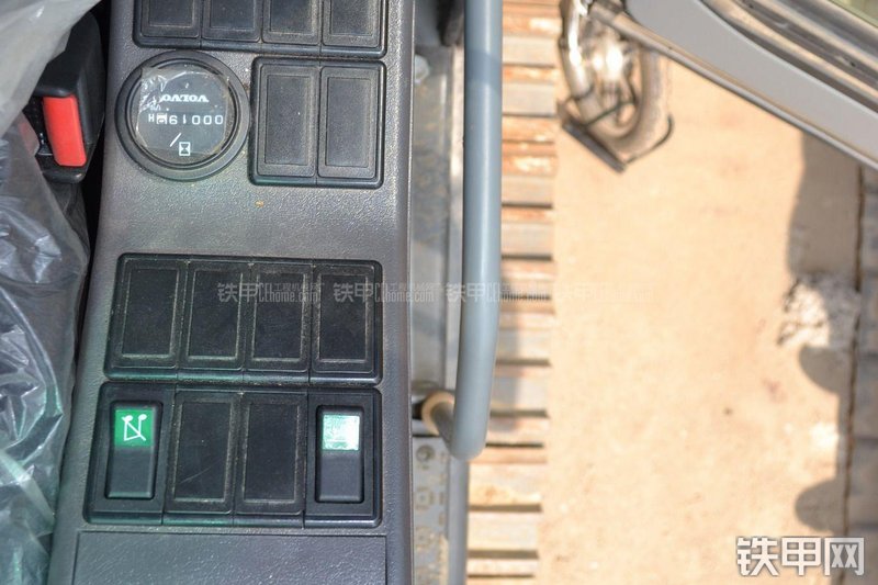 沃尔沃EC240BLC-Prime挖掘机局部