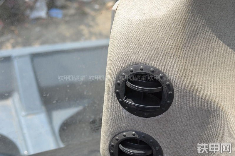 山河智能SWE90N9挖掘机局部