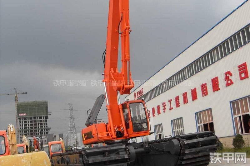 熔盛机械ZY210SDA2挖掘机整机外观