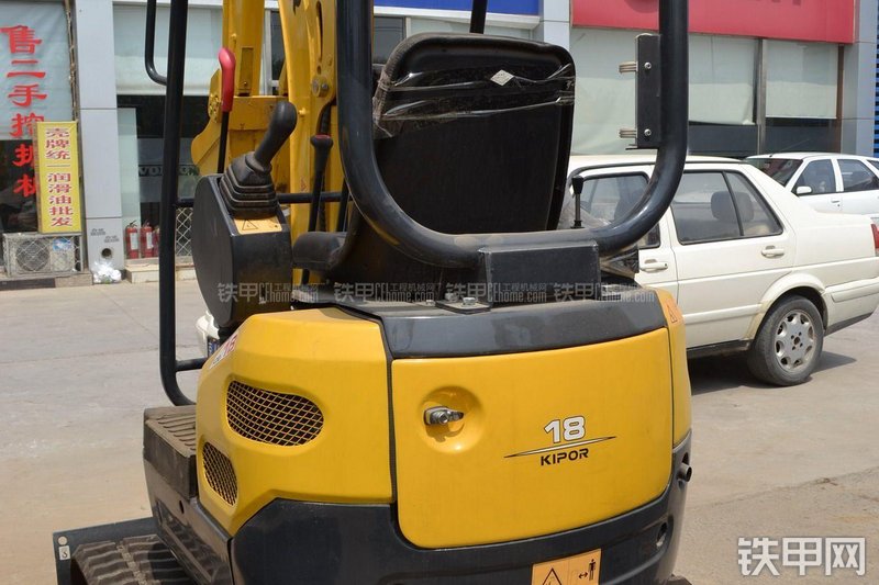 开普KDG18挖掘机整机外观