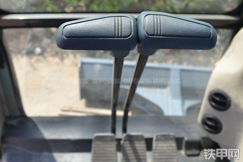 山河智能SWE90N9挖掘机局部