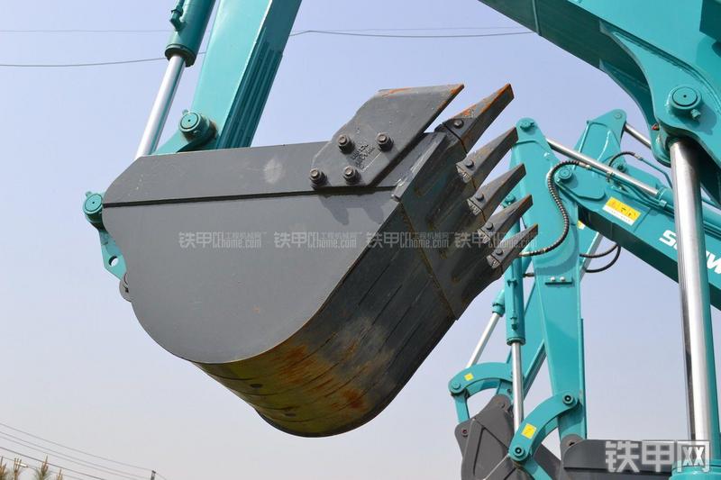 山河智能SWE70N9挖掘机局部