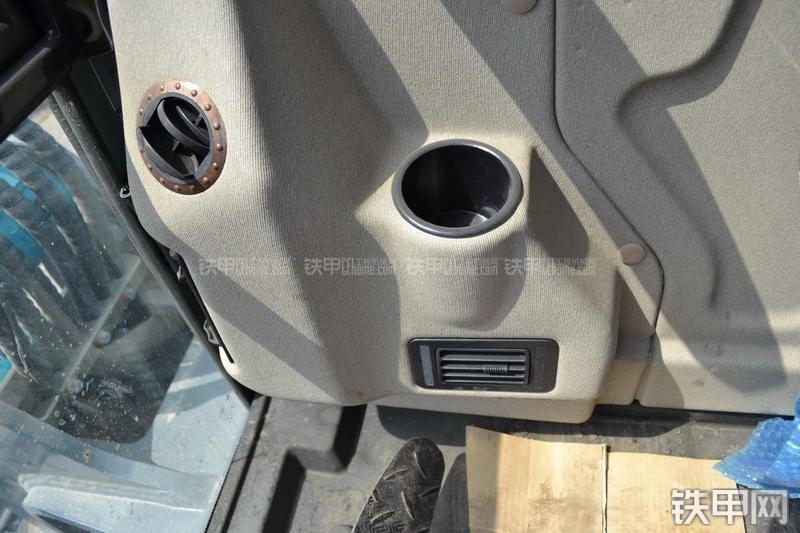 山河智能SWE60N9挖掘机局部