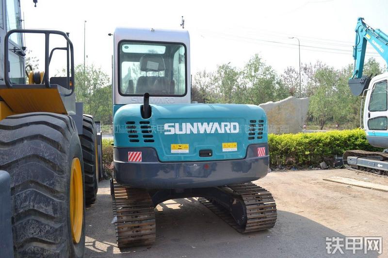 山河智能SWE60N9挖掘机整机外观