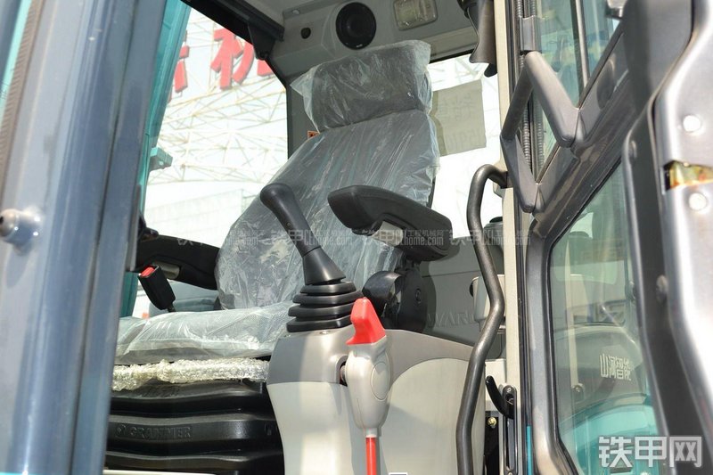 山河智能SWE150LC挖掘机局部