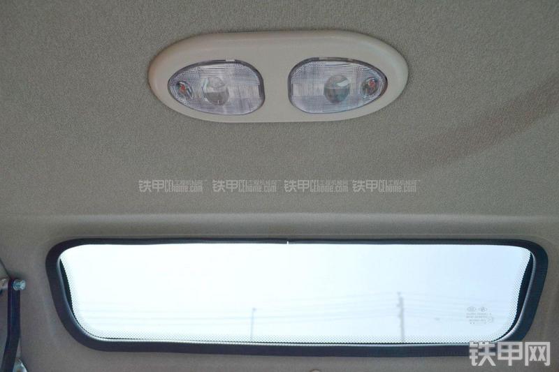 山河智能SWE60N9挖掘机局部