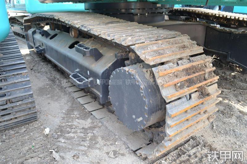 神钢SK480LC-8拆除机加长臂拆除臂局部