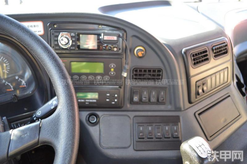 三一重工SY5310GJB4-12搅拌运输车局部