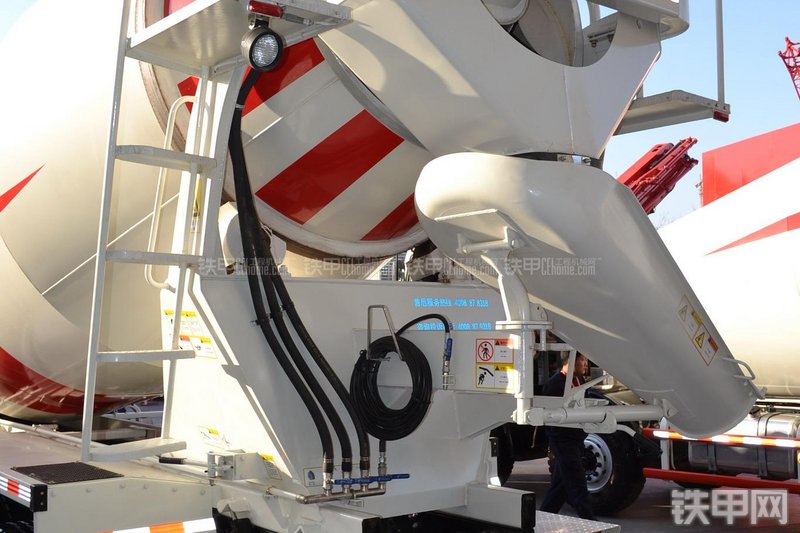 三一重工SY5310GJB4-12搅拌运输车局部