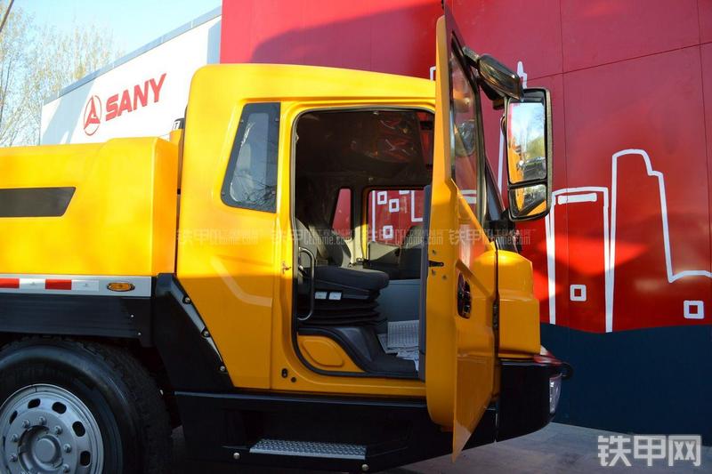 三一重工STC750起重机局部