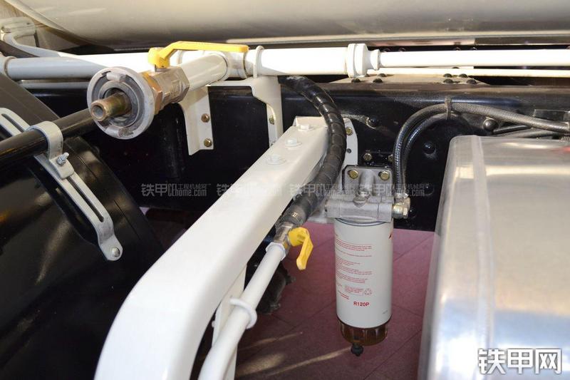 三一重工SY5310GJB1-15AR搅拌运输车局部