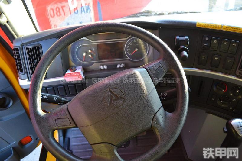 三一重工STC750起重机局部