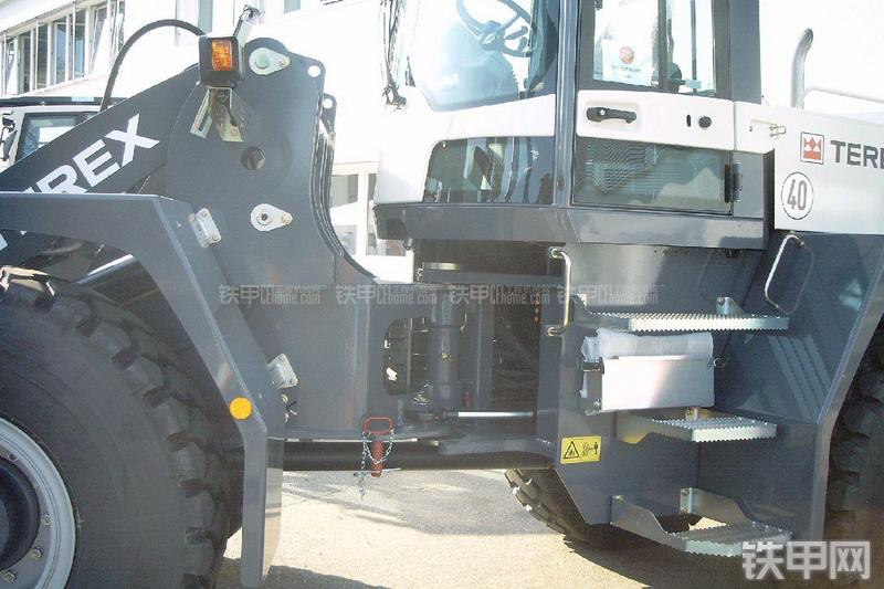 特雷克斯TL210装载机局部