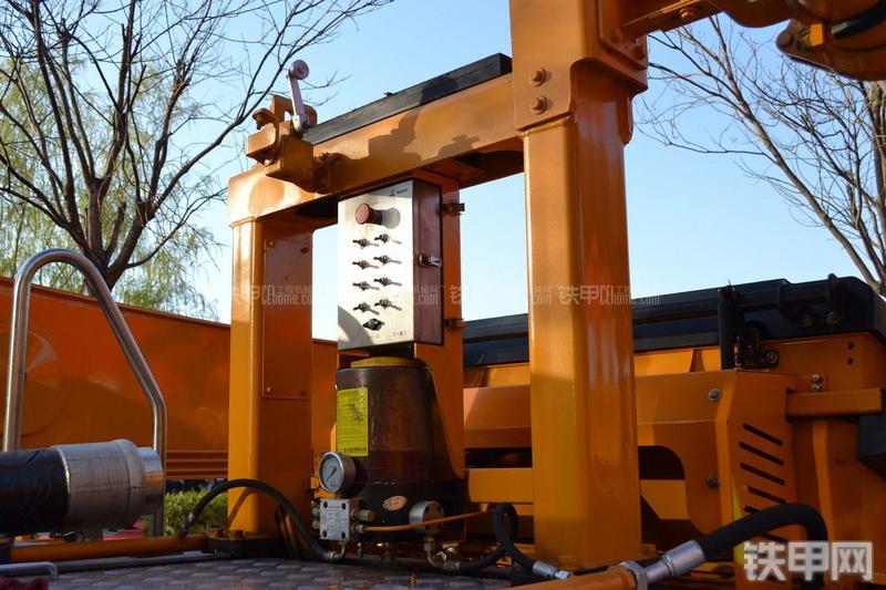 三一重工SY5418THB-56E(6)泵车局部