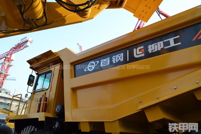 柳工SGR50非公路自卸车局部