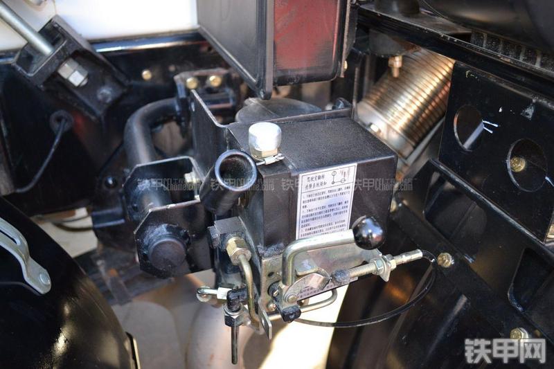 三一重工SY5310GJB4-12搅拌运输车局部