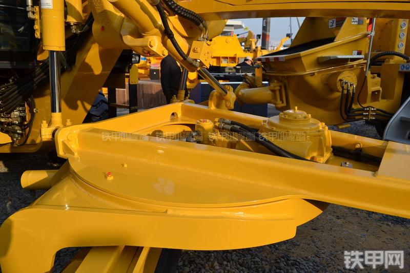 柳工CLG418IV平地机局部