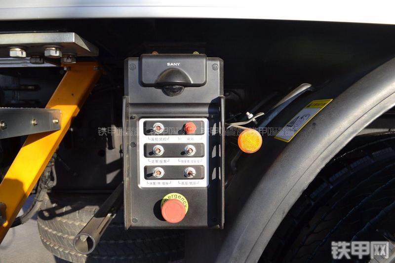 三一重工SY5418THB-56E(6)泵车局部