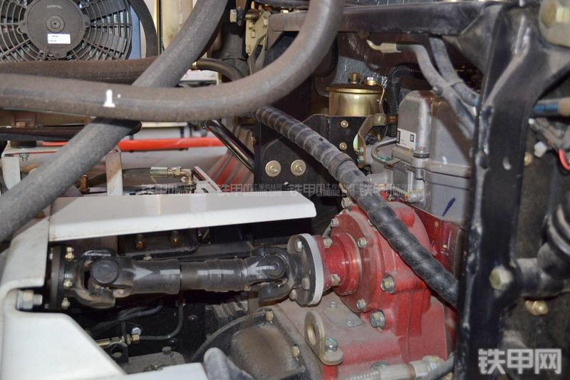 三一重工SY5310GJB1-15AR搅拌运输车局部