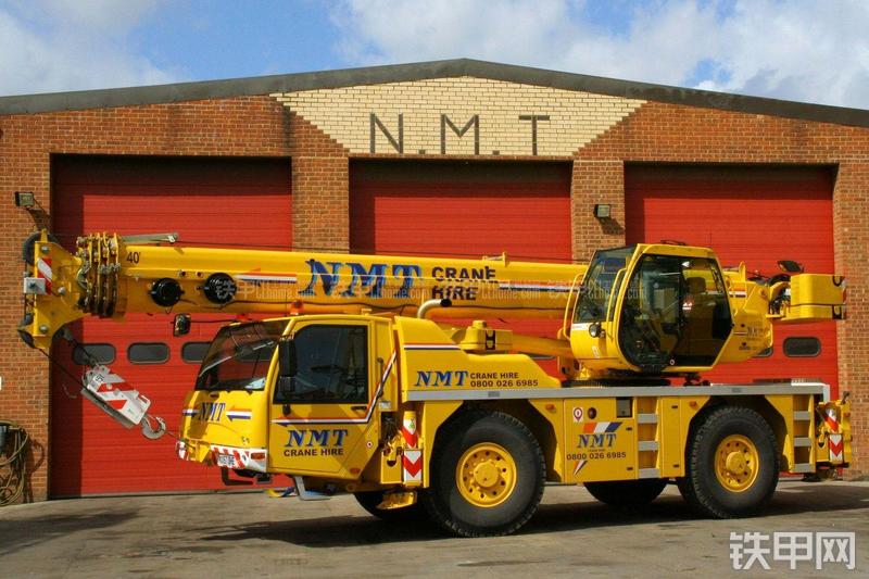 特雷克斯AC35L起重机整机外观