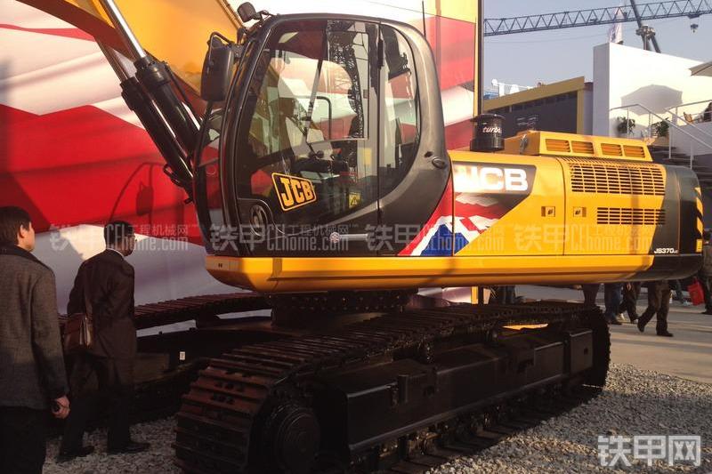 杰西博JS370LC挖掘机局部