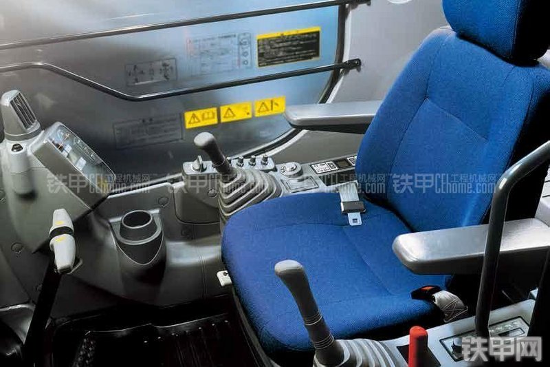 日立ZX350K-3G挖掘机局部