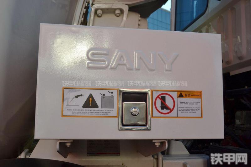 三一重工SY5310GJB1-15AR搅拌运输车局部