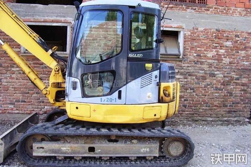 小松PC78MR-6挖掘机整机外观